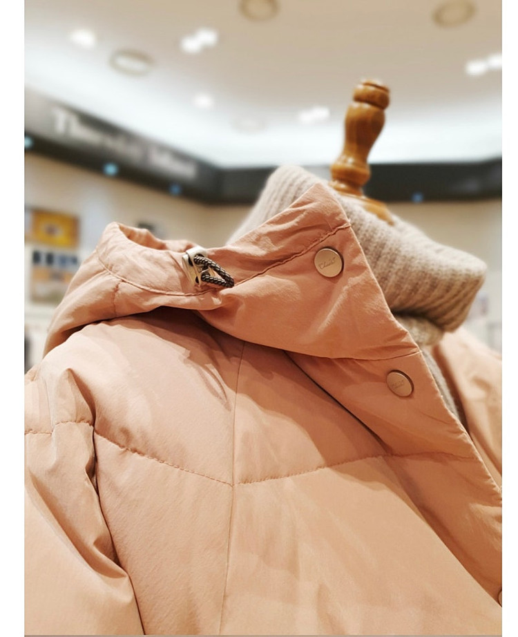 새상품 S , M 후드 숏 다운 점퍼 써스데이아일랜드 이미지