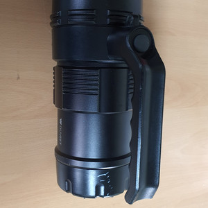 Duveet H-Gear 서치라이트 탐조등 4100루멘 지원 최대 조사거리 1.2KM 지원