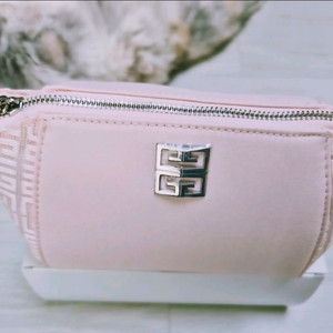 지방시 핑크 파우치(새상품)