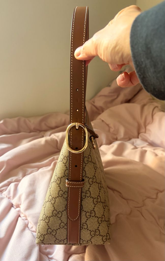 구찌 엠블럼 미디엄 숄더백--3