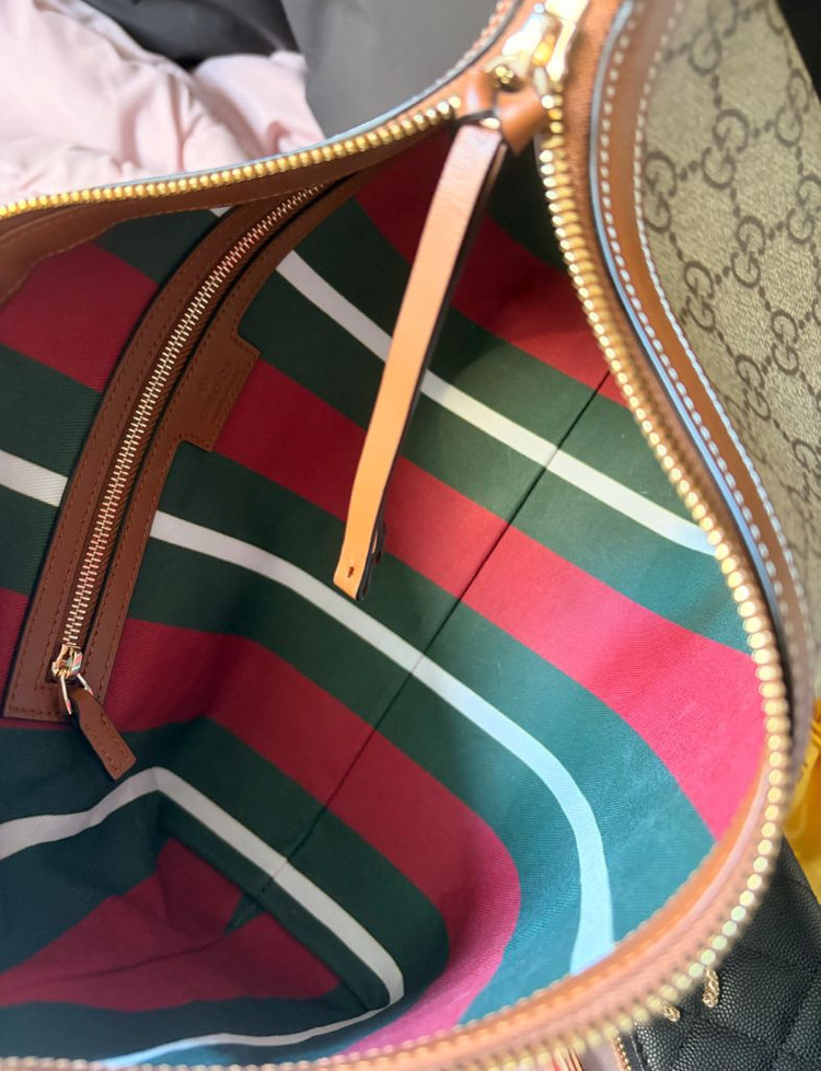 구찌 엠블럼 미디엄 숄더백--5