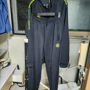 애플라인드 와 디스커버리 트레이닝복