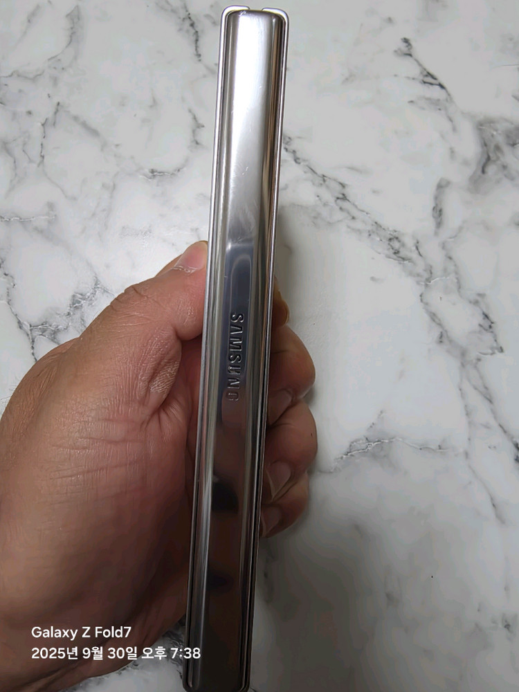 갤럭시폴드3+버즈2톰브라운+워치4톰브라운--2