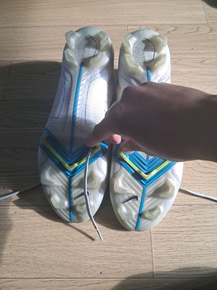 나이키 머큐리얼 베이퍼 14 엘리트 fg 285 이미지