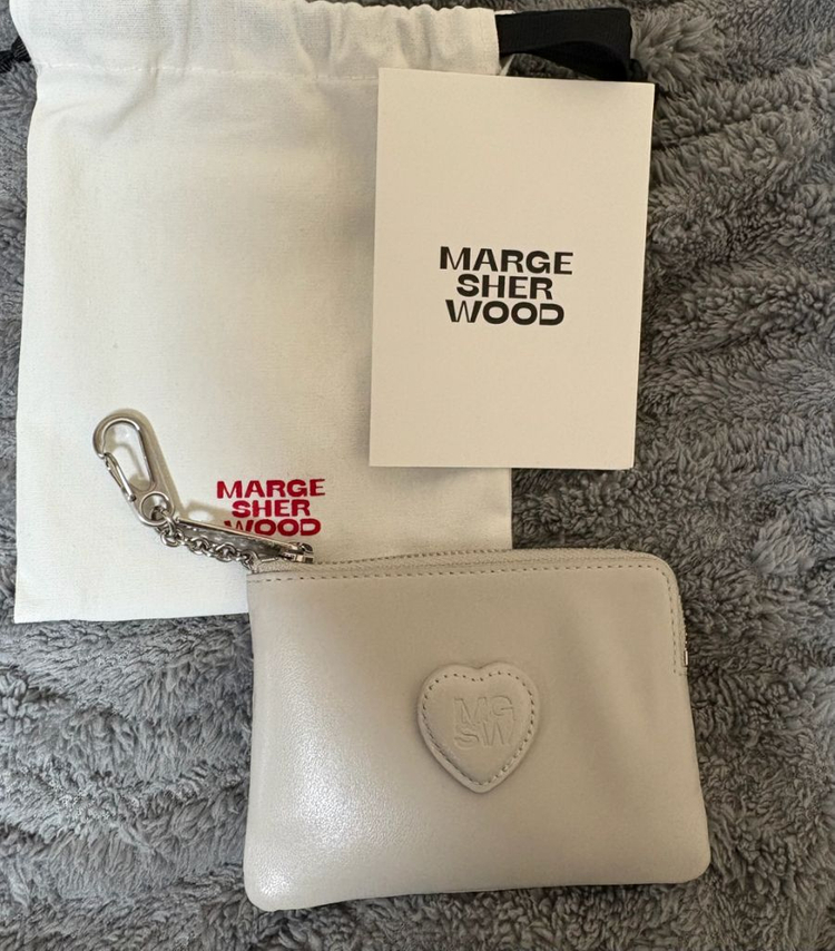 마지셔우드 하트지퍼지갑--1