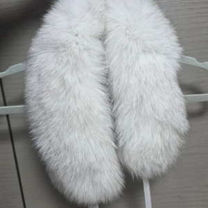 화이트 폭스 퍼 목도리, 거의새것