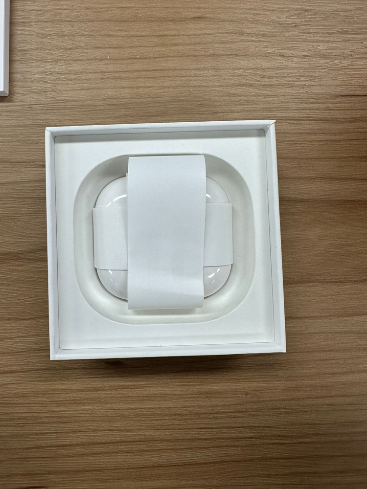 Apple 에어팟 4세대 액티브 노이즈 캔슬링 이미지