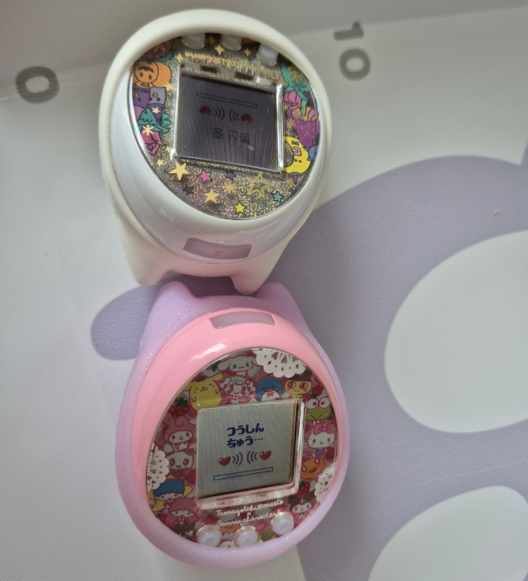 다마고치 산리오 미츠 + 썸 매지컬 + 실리콘케이스 일괄 이미지