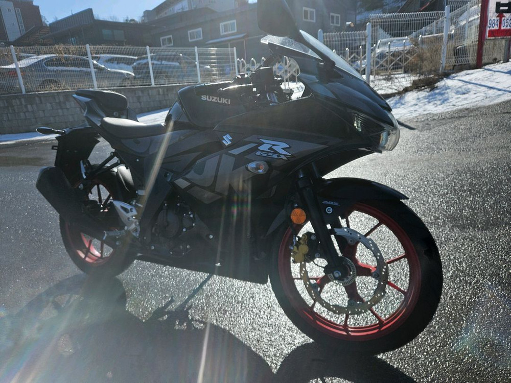 스즈키GSXR125/21년식/3천키로/310만원 이미지