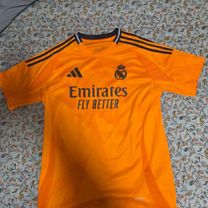 레알마드리드 발베르데 유니폼 판매합니다(oem)