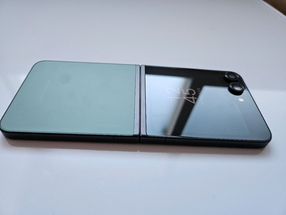 갤럭시Z플립 5 스마트폰 512GB--4