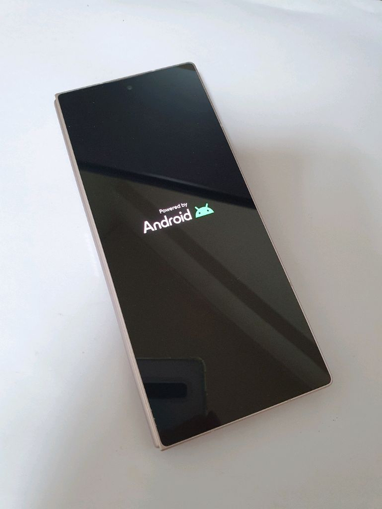 갤럭시폴드6 S급 무잔상 아주깨끗 보증기간2026년9월까지--5