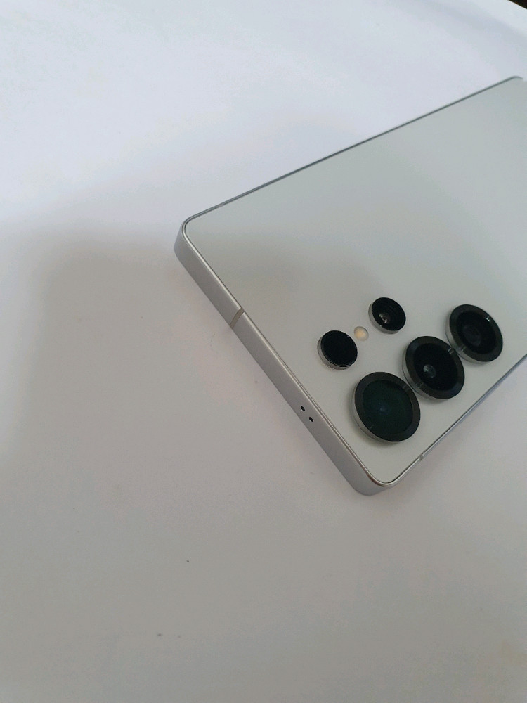 갤럭시 S25울트라 새폰급 실사용5개월 보증기간2027년7월까지--2