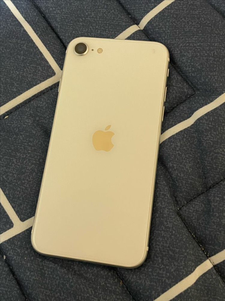 아이폰se2 64기가 화이트(홈버튼안됨)--2