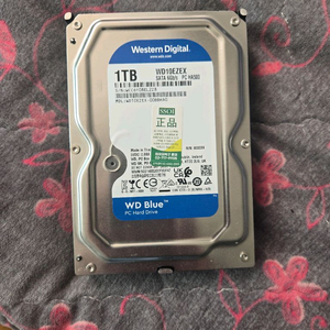 WD Blue 1TB 데스크탑 HDD 하드디스크 (WD10EZEX) 중고팝니다 이미지