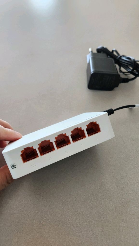 스위칭허브 iptime H6005 미니 5포트--1