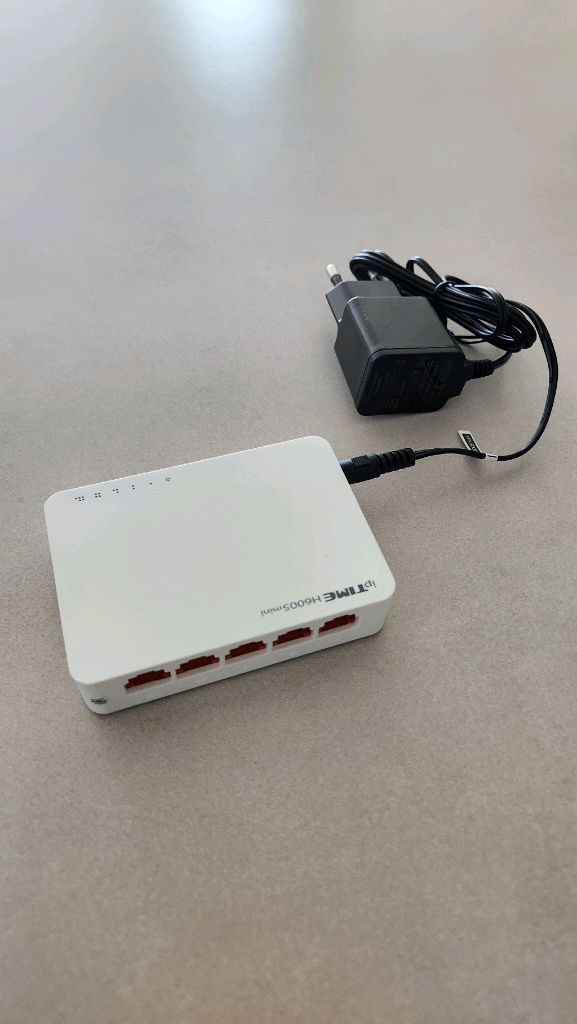 스위칭허브 iptime H6005 미니 5포트--2