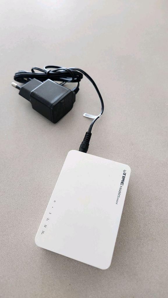 스위칭허브 iptime H6005 미니 5포트--4