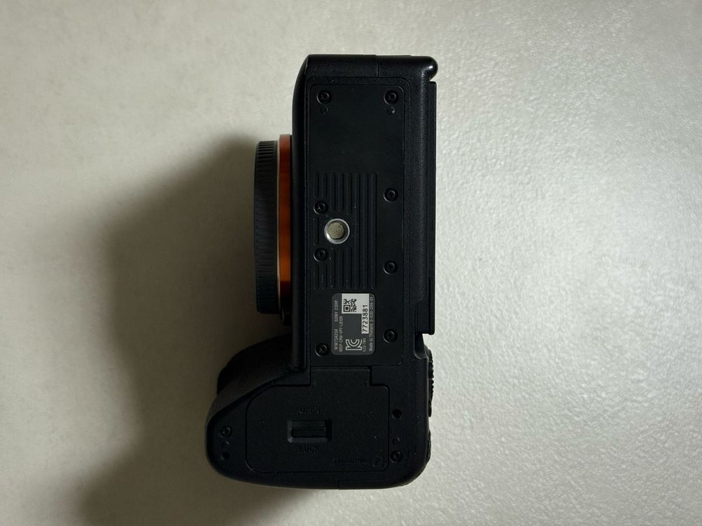 소니 A7M4 풀박 상태좋음--3