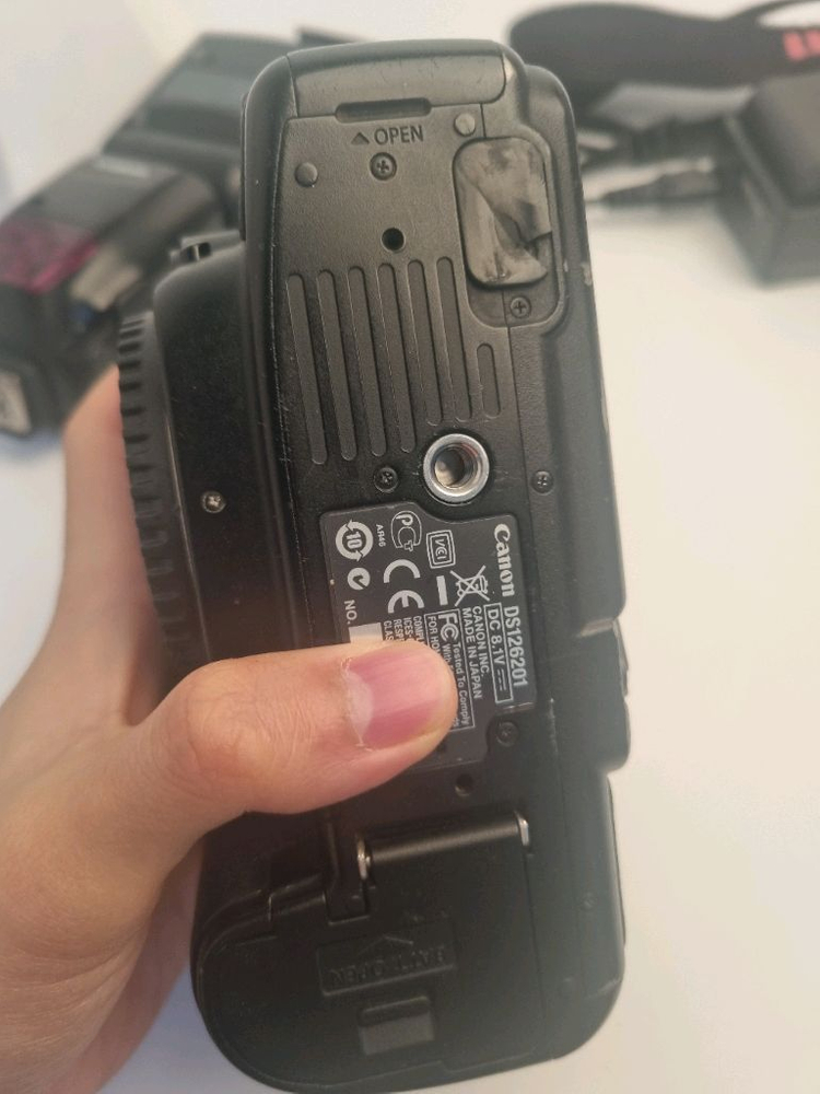 5D mark 2 + 캐논 600 EX-RT입니다 이미지