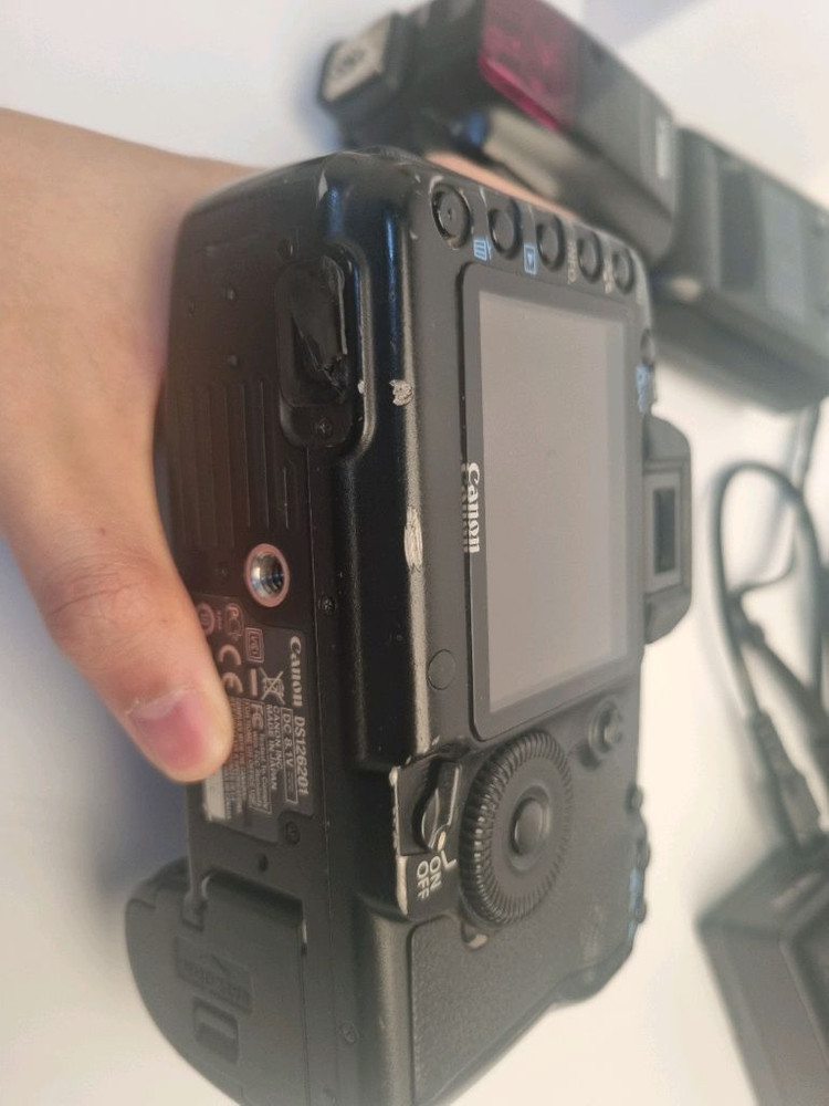 5D mark 2 + 캐논 600 EX-RT입니다 이미지