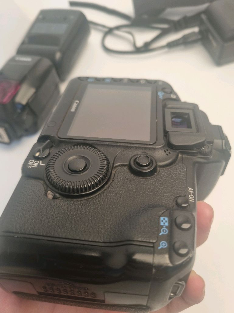 5D mark 2 + 캐논 600 EX-RT입니다 이미지