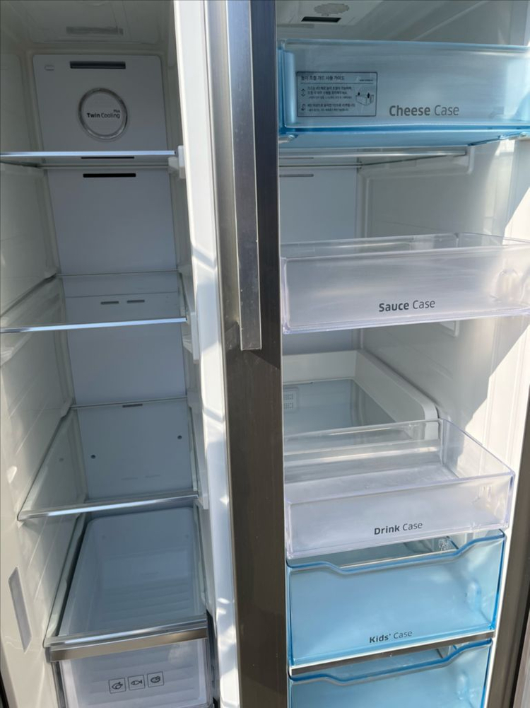 삼성 지펠 F9000 RH83K93507K 824L--6