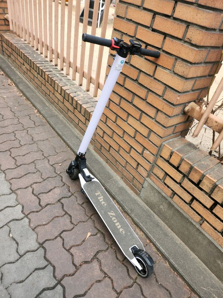 부품용 더존 전동킥보드( 충전기등 없습니다)--5