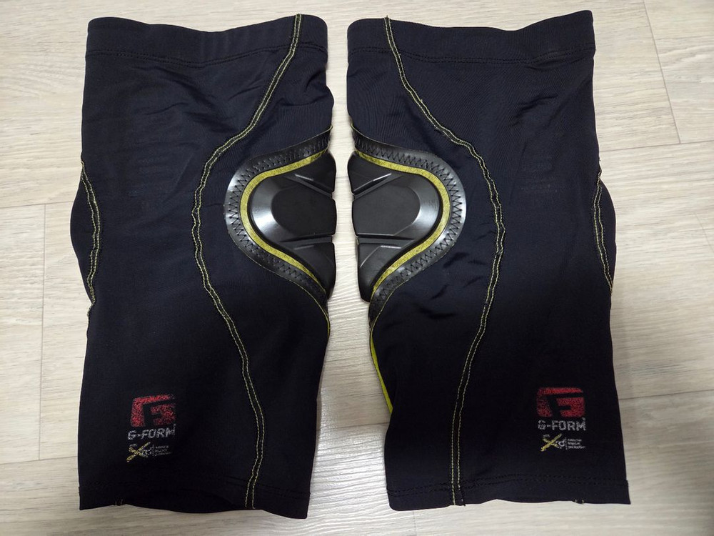 지폼 프로X 무릎 보호대 L--1