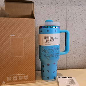 흰둥이, 짱구 스탠리 텀블러 블루 퀜처 H2.0 40oz