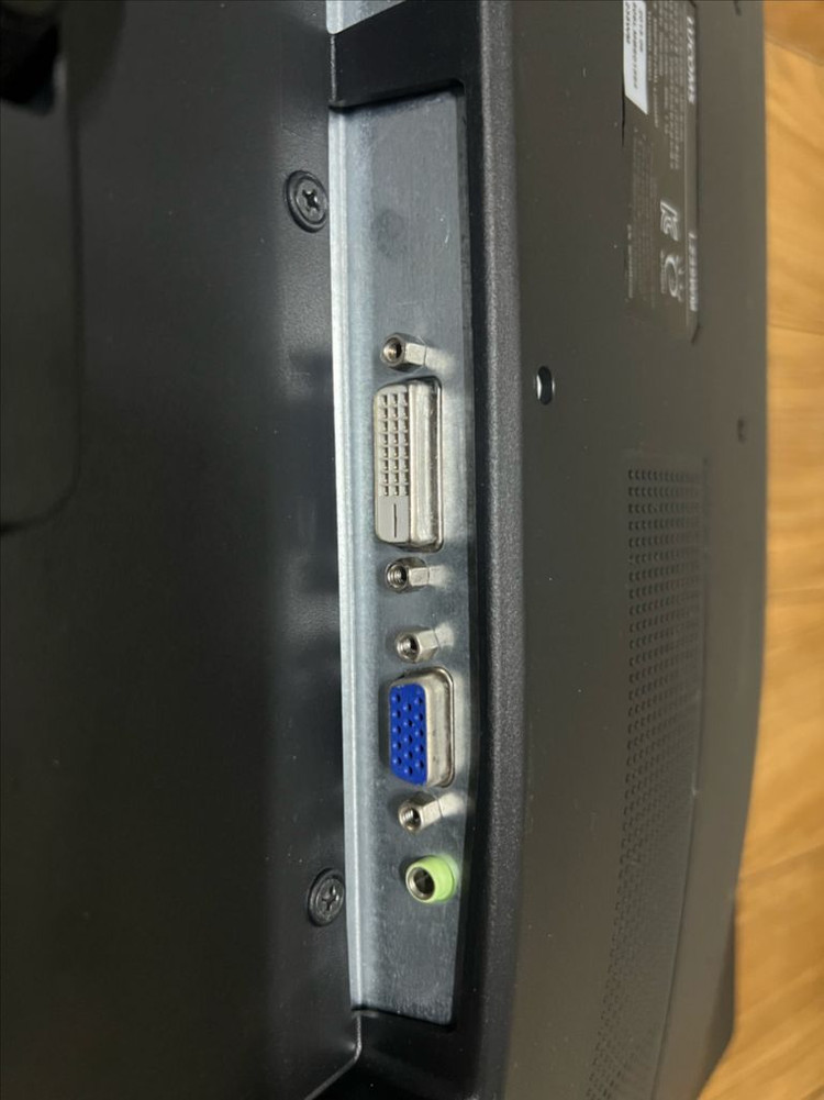 루컴즈 L235WM LED 모니터 판매--3