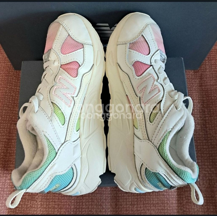 뉴발란스키즈 878 핑크믹스200사이즈 운동화--4