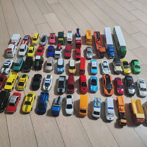 장난감 자동차 미니카 토미카 마이스토