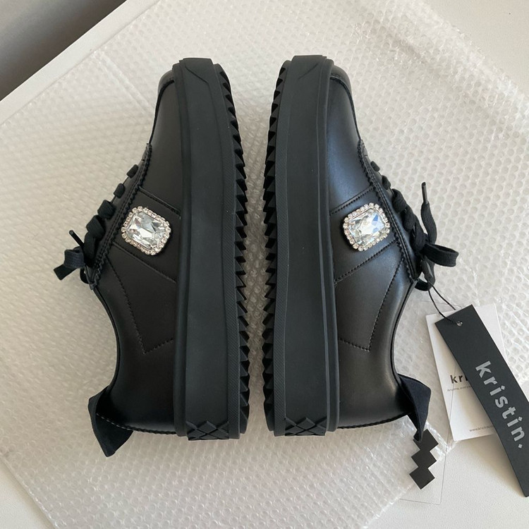 (새상품)Kristin 블랙 보석 플랫폼 스니커즈 230--6