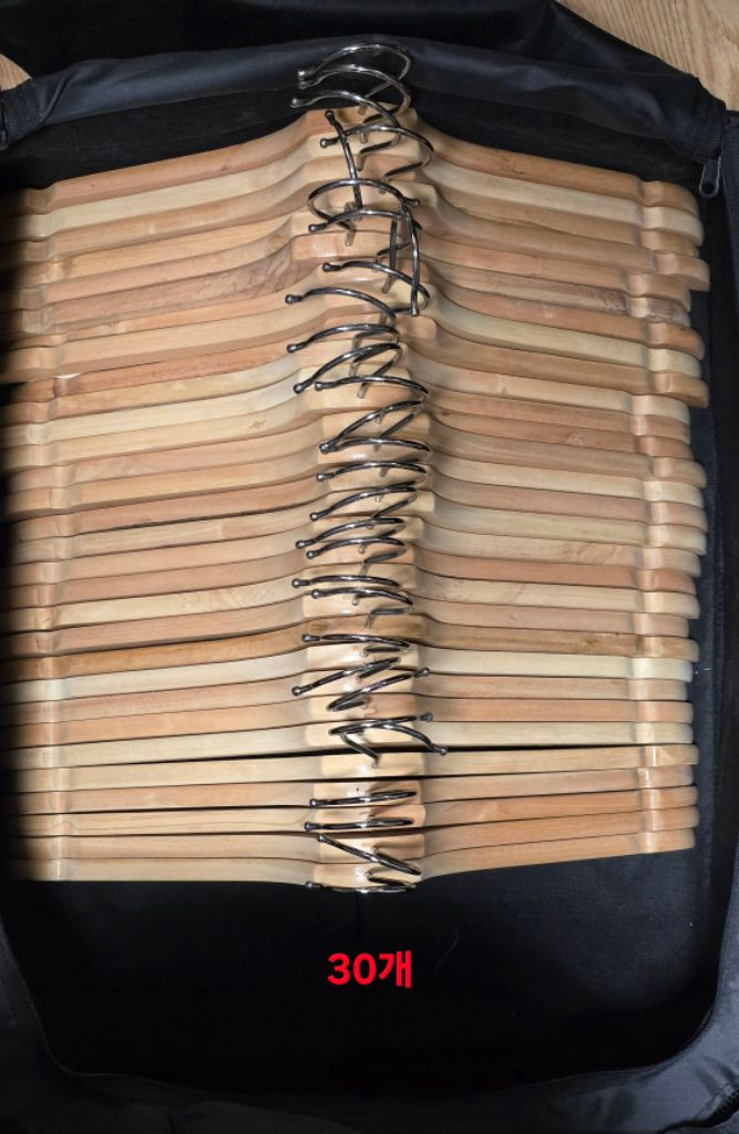 이케아 BUMERANG 부메랑 원목 옷걸이 30개--1