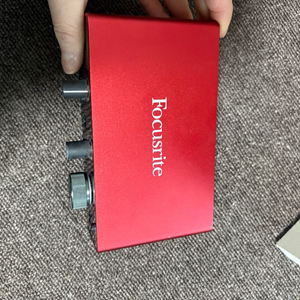 포커스라이트 스칼렛 솔로 3세댜