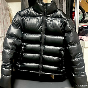나이키X드레이크 녹타블랙패딩 아시아L팝니다 이미지