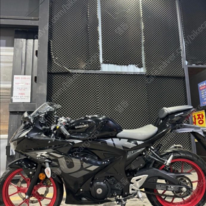 gsx-r125 오토바이 23년식 12,300km 이미지