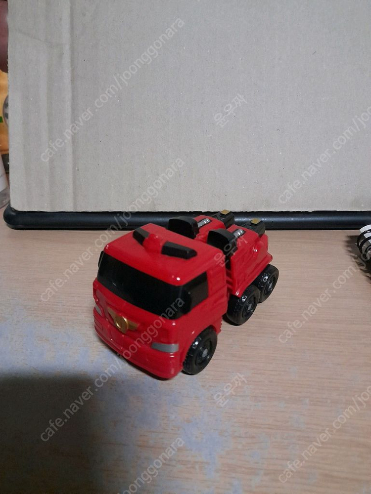 또봇 장난감 2 이미지