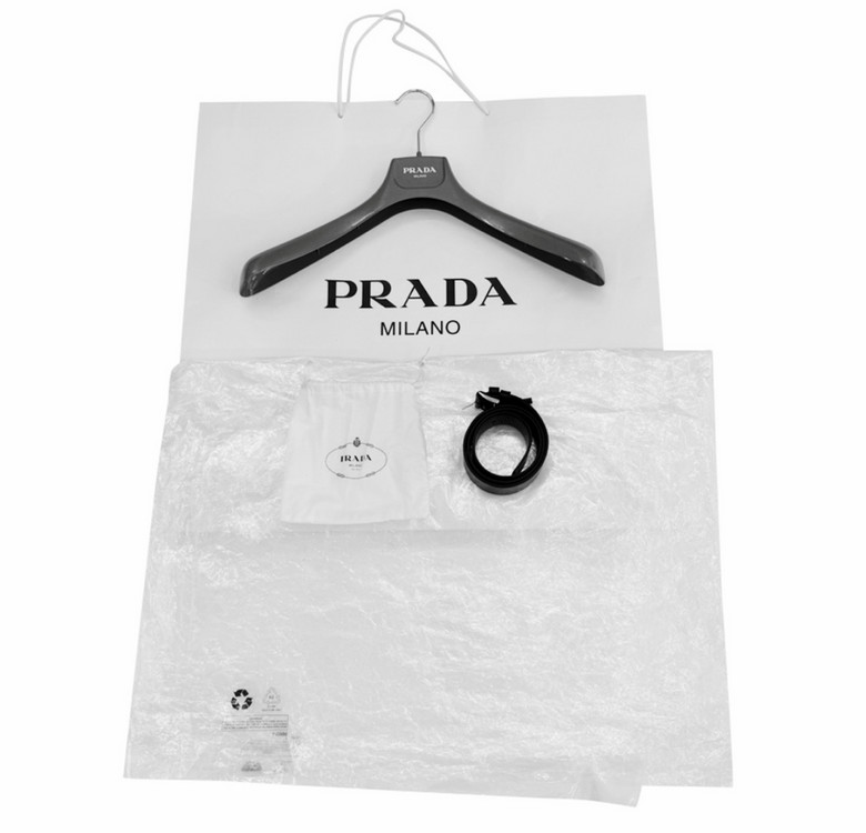 [38] 프라다 여성 리나일론 삼각로고 다운 벨트 롱 패딩 코트 블랙--9