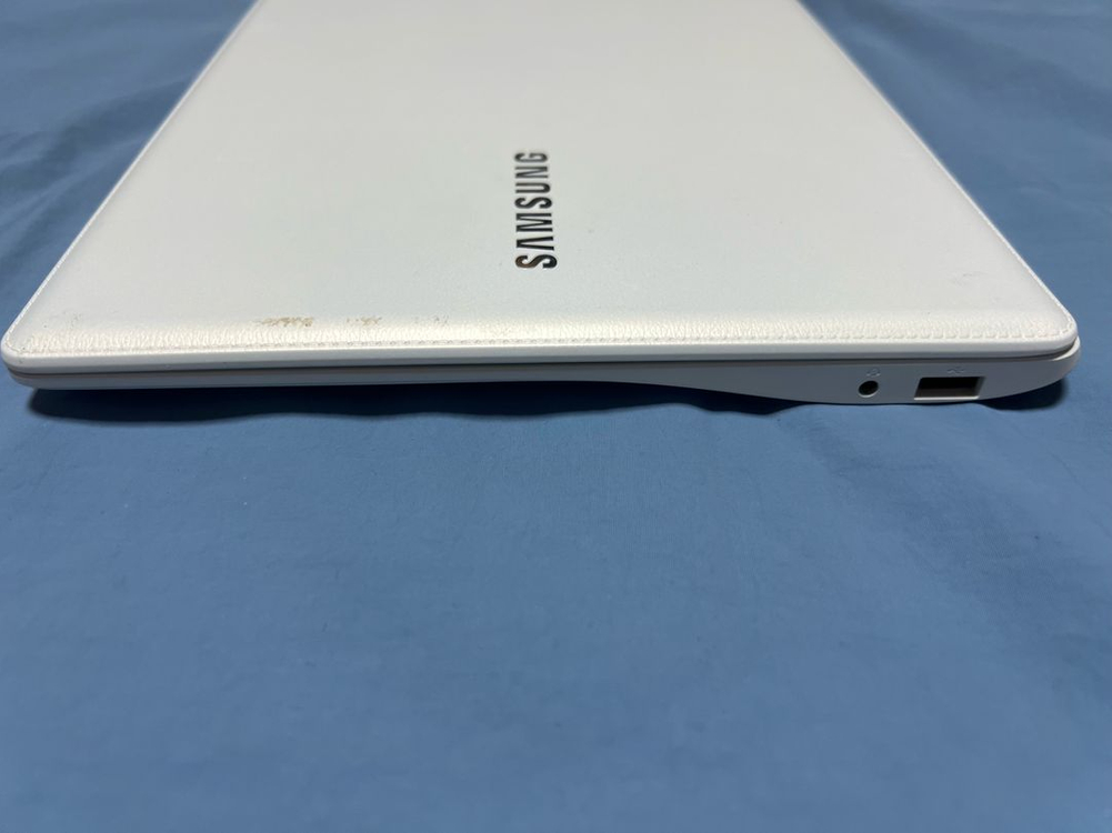 삼성 노트북 NT110S1J-K13M 부품용(액정파손)--5