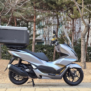 혼다 PCX125ABS 7만키로 정말 깔끔하고 좋은차량 판매합니다