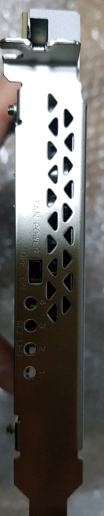 ASUS 하이퍼 M.2 x16 Gen4 카드 (B550-XE 번들 미사용)--2