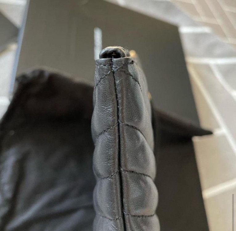 정품)생로랑 마틀라세 뉴미듐 클러치백 이미지