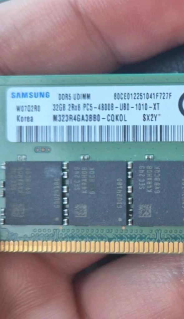 삼성 DDR5 32GB udimm 메모리 2장--0