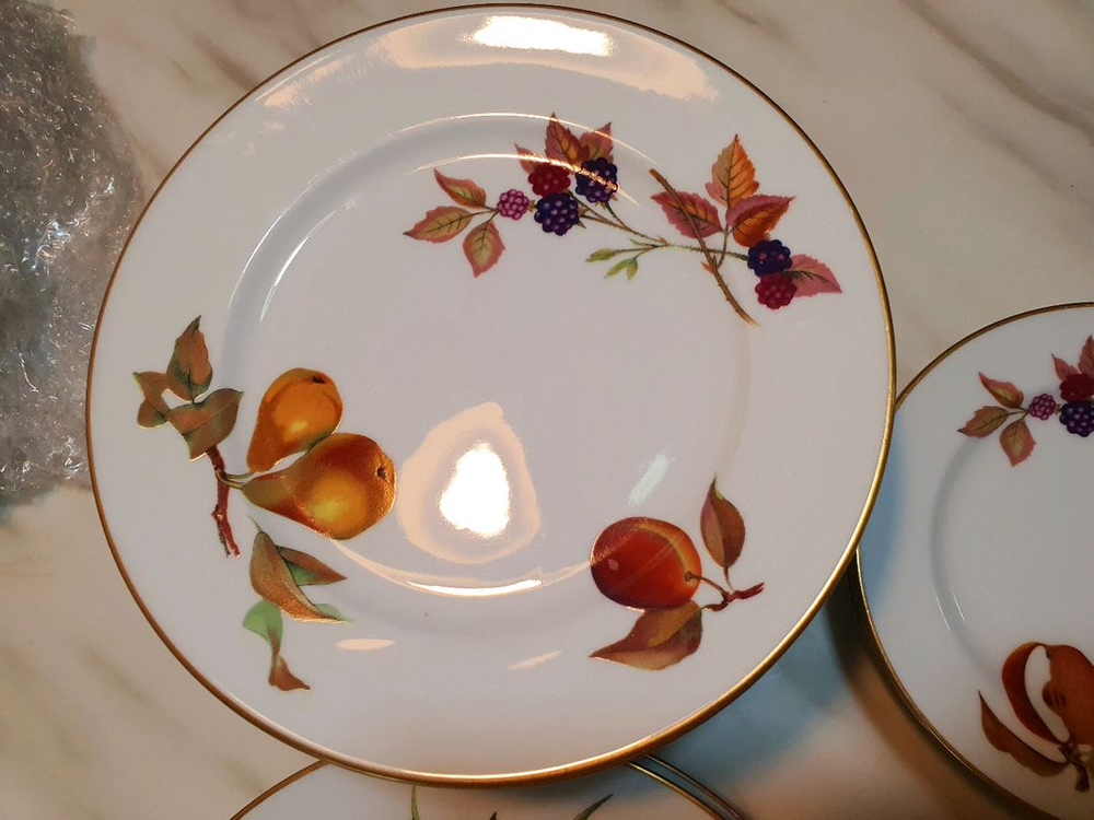 영국산로얄우스터 이브샴골드 개당값--6