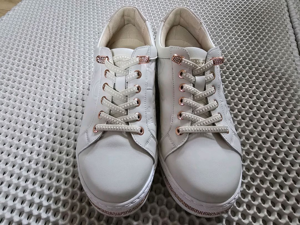 텐디 스니커즈 235 사이즈--2