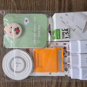 삼성,애플 고속충전기포함4개,무선 충전패드 1개 아이폰 16 케이스...