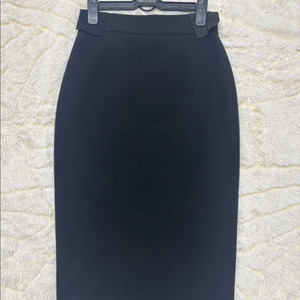 레티첼라 시그니쳐 스커트 스몰 판매해요