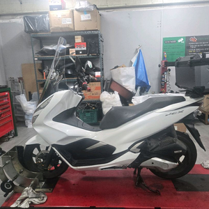 혼다 pcx125cc 20년 올카 팝니다.